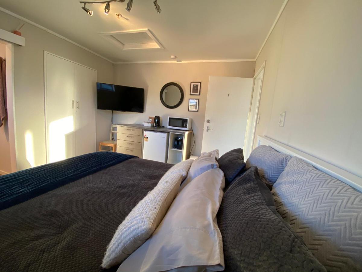 Living On Dee Bed & Breakfast Invercargill Bagian luar foto