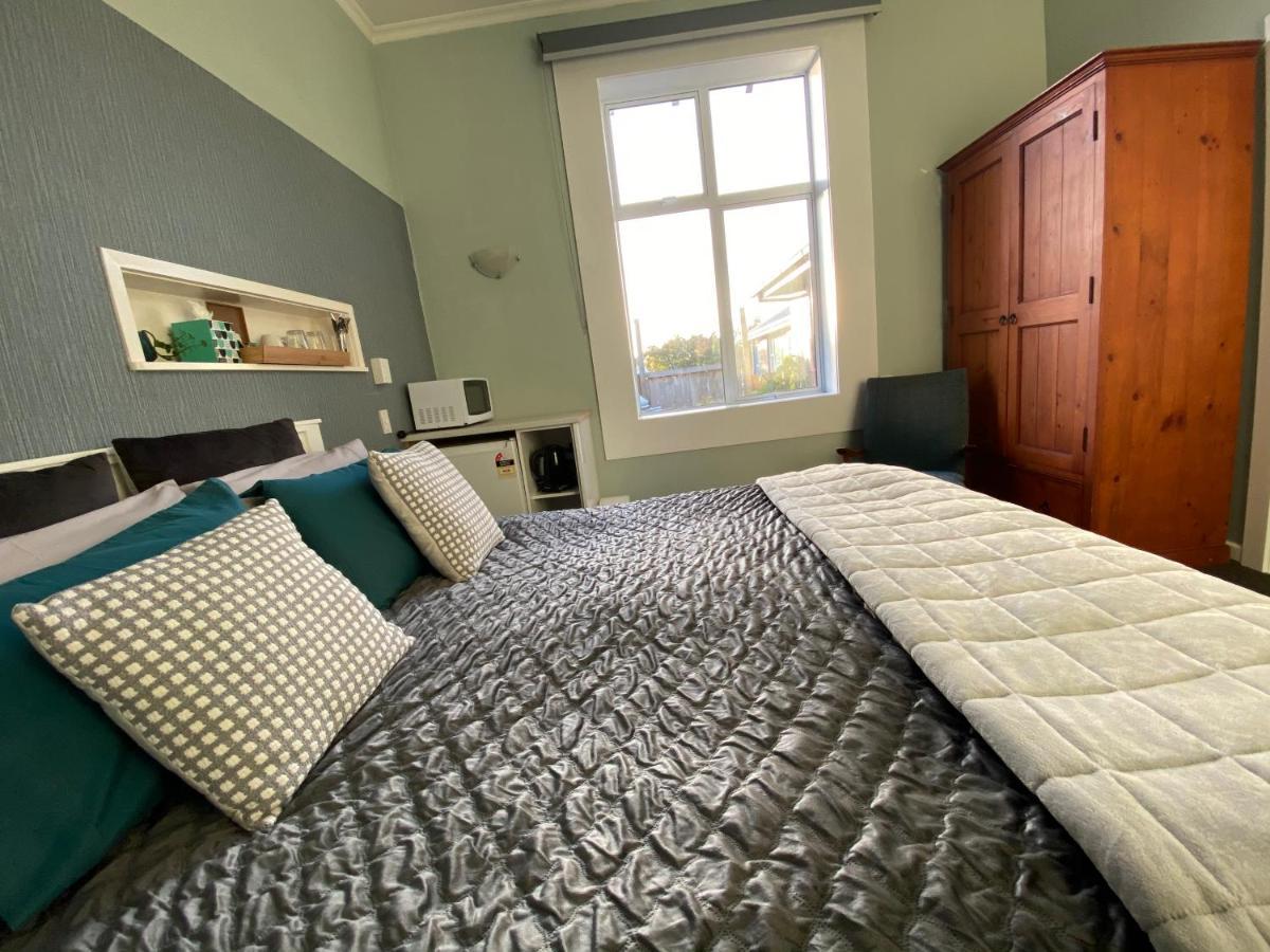 Living On Dee Bed & Breakfast Invercargill Bagian luar foto