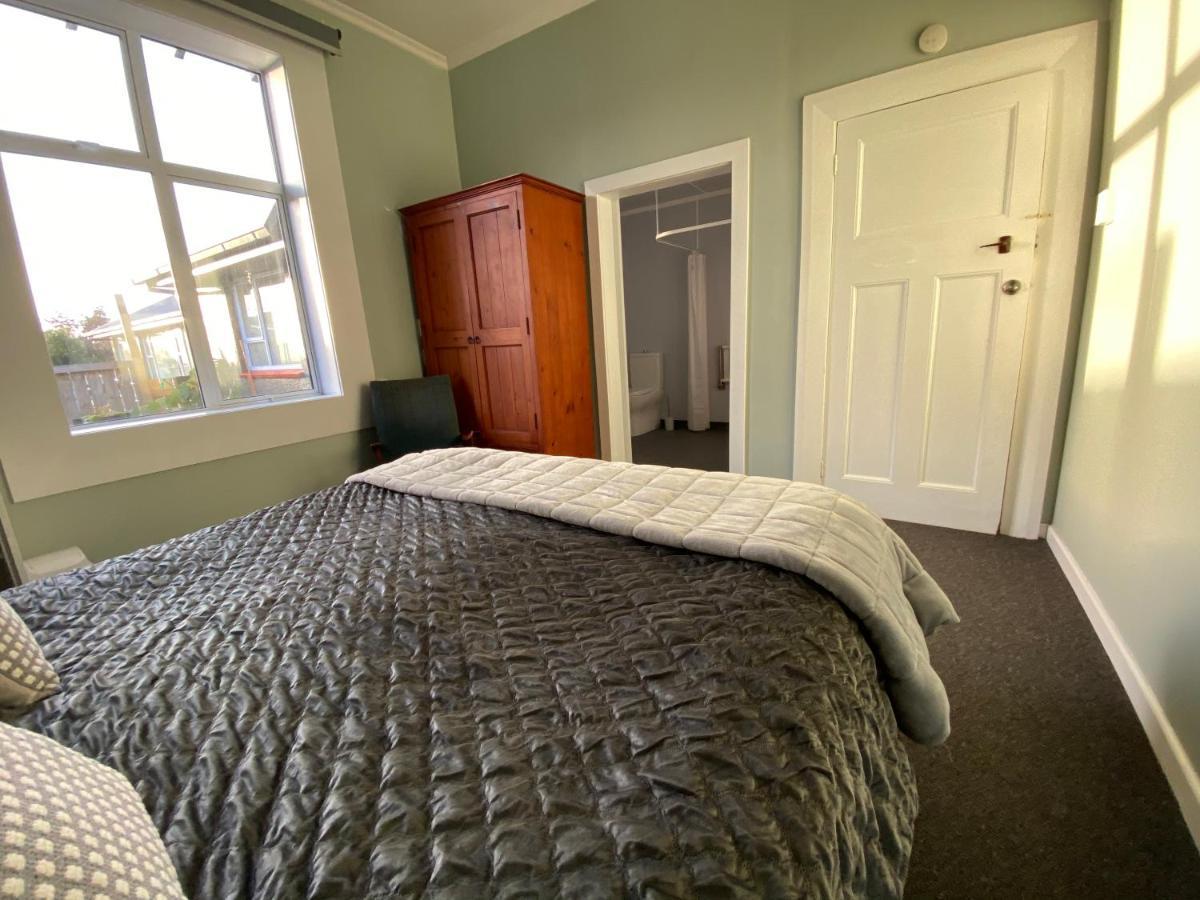 Living On Dee Bed & Breakfast Invercargill Bagian luar foto