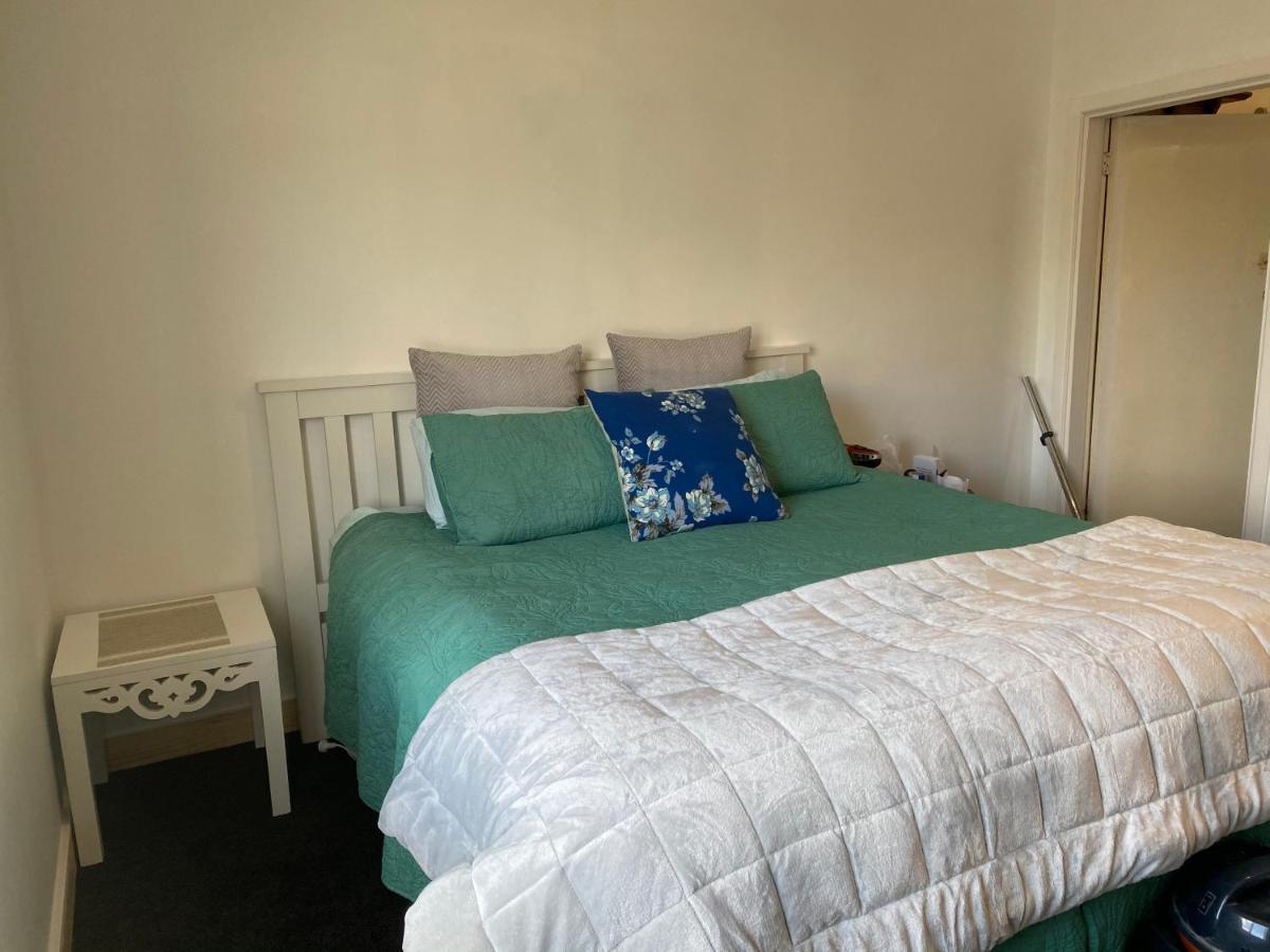 Living On Dee Bed & Breakfast Invercargill Bagian luar foto